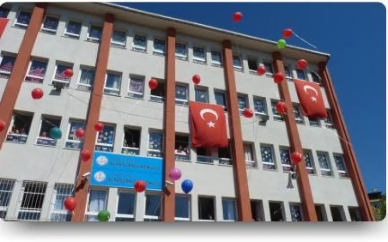 Sarıyer Alpaslan Ortaokulu - Sarıyer Ortaokulları
