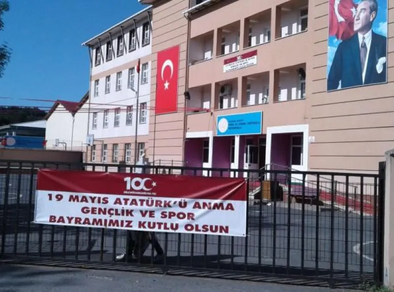 Sarıyer Prof. Ali Kemal Yiğitoğlu Ortaokulu - Sarıyer Ortaokulları