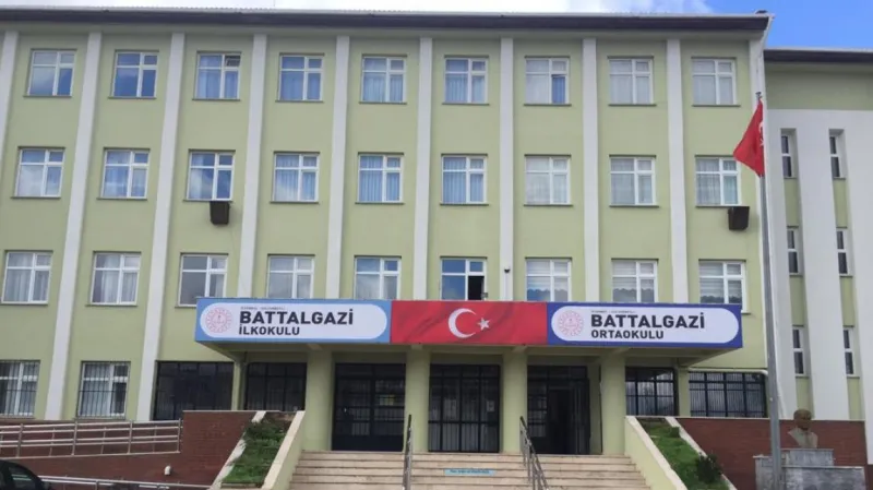 Sultanbeyli Battalgazi Ortaokulu - Sultanbeyli Ortaokulları