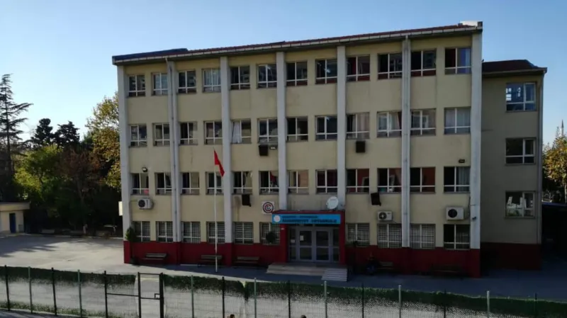 Sultangazi Cumhuriyet Ortaokulu - Sultangazi Ortaokulları