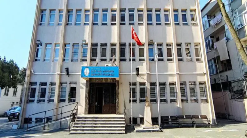 Sultangazi Necip Fazıl Kısakürek İmam Hatip Ortaokulu - Sultangazi Ortaokulları