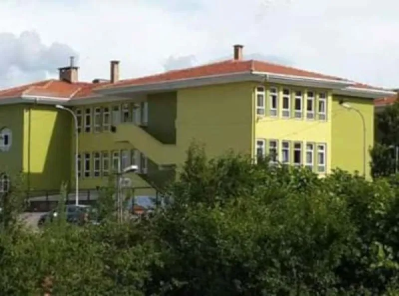 Ümraniye Çayırönü İmam Hatip Ortaokulu - Ümraniye Ortaokulları