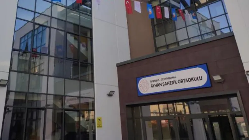 Zeytinburnu Ayhan Şahenk Ortaokulu - Zeytinburnu Ortaokulları