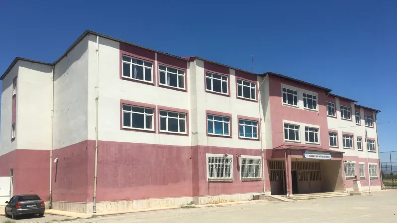 Dulkadiroğlu Muhammed Fatih Safitürk Ortaokulu - Dulkadiroğlu Ortaokulları