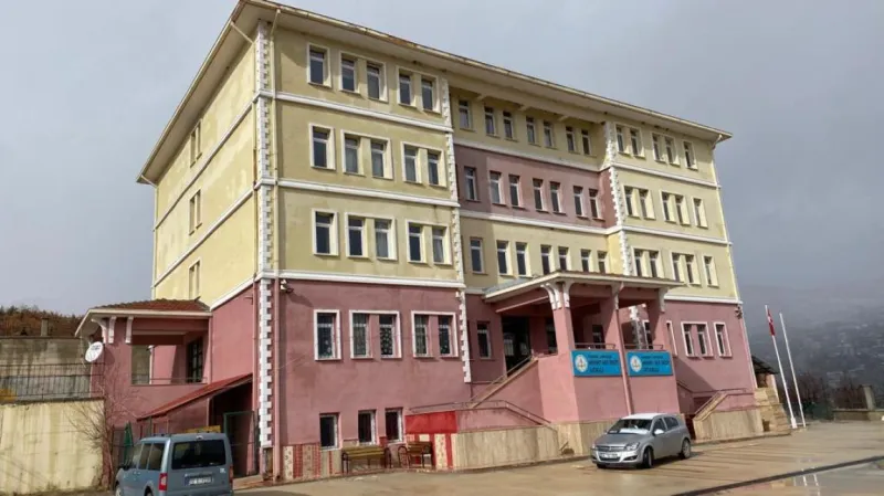 Sarıveliler Mehmet Akif Ersoy Ortaokulu - Sarıveliler Ortaokulları