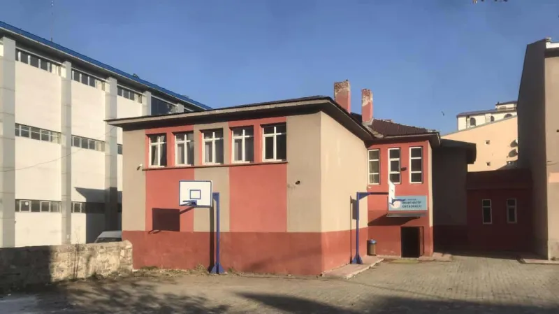 Sarıkamış Sarıkamış İmam Hatip Ortaokulu - Sarıkamış Ortaokulları