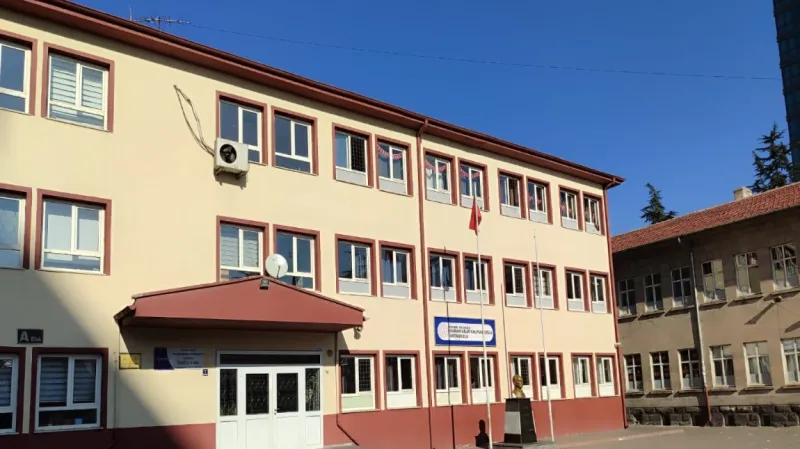 Melikgazi Osman Hilmi Kalpaklıoğlu Ortaokulu - Melikgazi Ortaokulları
