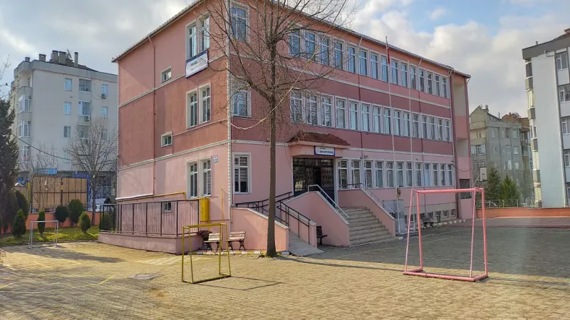Merkez Kırklareli İmam Hatip Ortaokulu - Merkez Ortaokulları