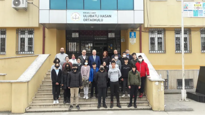 İzmit Ulubatlı Hasan Ortaokulu - İzmit Ortaokulları