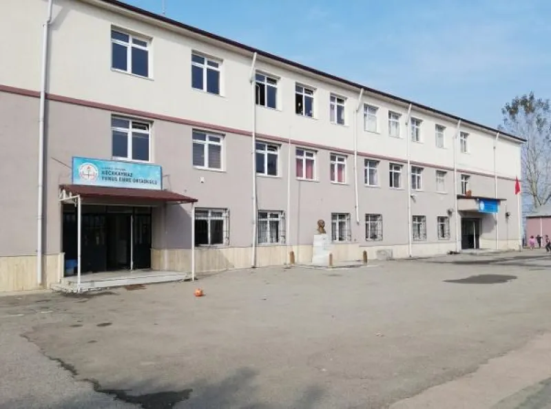 Kandıra Kocakaymaz Yunus Emre Ortaokulu - Kandıra Ortaokulları