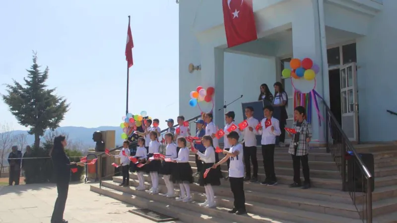 Bozkır Bozkır Armutlu Ayşe Veli Demiröz Ortaokulu - Bozkır Ortaokulları