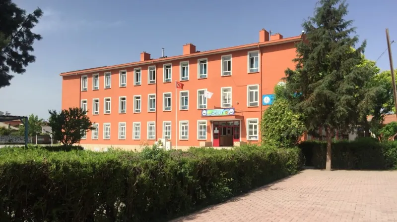 Meram Muhittin Güzelkılınç İmam Hatip Ortaokulu - Meram Ortaokulları