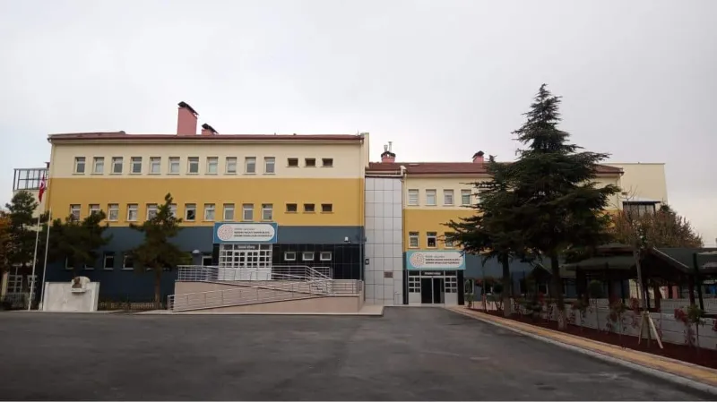 Selçuklu Selçuklu Mediha-Hasan Tahsin Alaylı Görme Engelliler Ortaokulu - Selçuklu Ortaokulları