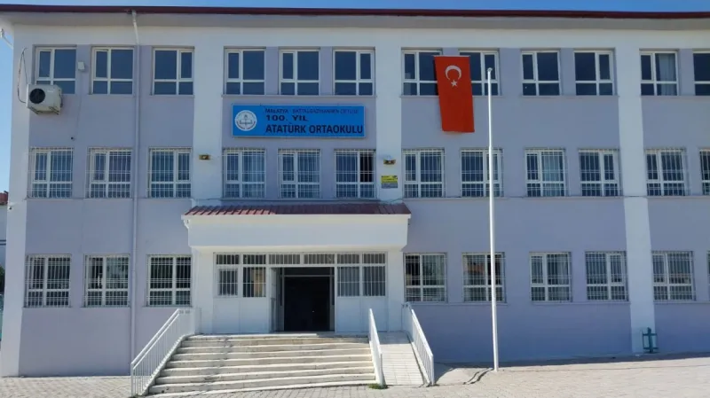 Battalgazi Hanımın Çiftliği 100. Yıl Atatürk Ortaokulu - Battalgazi Ortaokulları