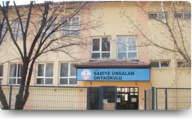 Yeşilyurt Sadiye Ünsalan Ortaokulu - Yeşilyurt Ortaokulları