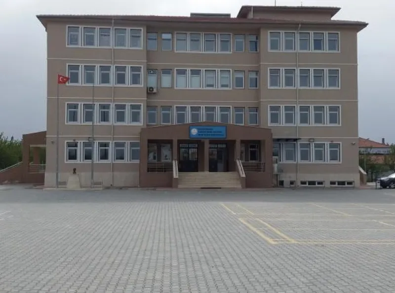 Yeşilyurt Topsöğüt Mehmet Akif Ersoy İmam Hatip Ortaokulu - Yeşilyurt Ortaokulları