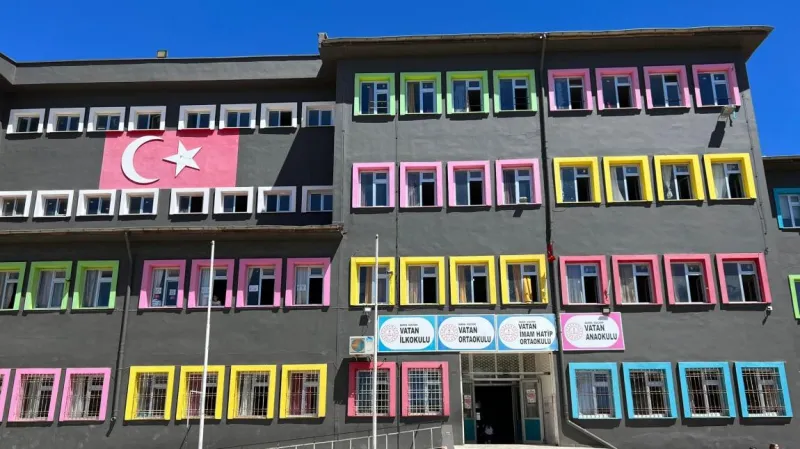 Kızıltepe Vatan Ortaokulu - Kızıltepe Ortaokulları