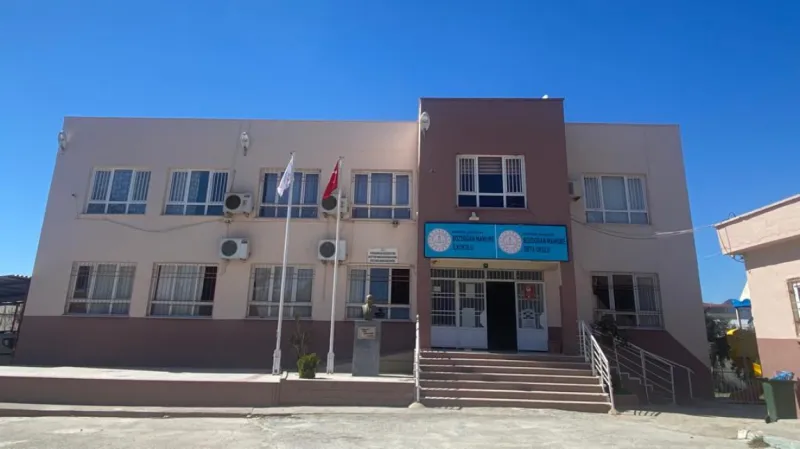 Anamur Bozdoğan Mamure Ortaokulu - Anamur Ortaokulları