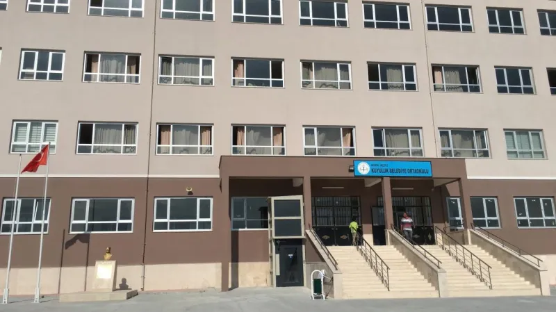 Mezitli Kuyuluk Belediye Ortaokulu - Mezitli Ortaokulları