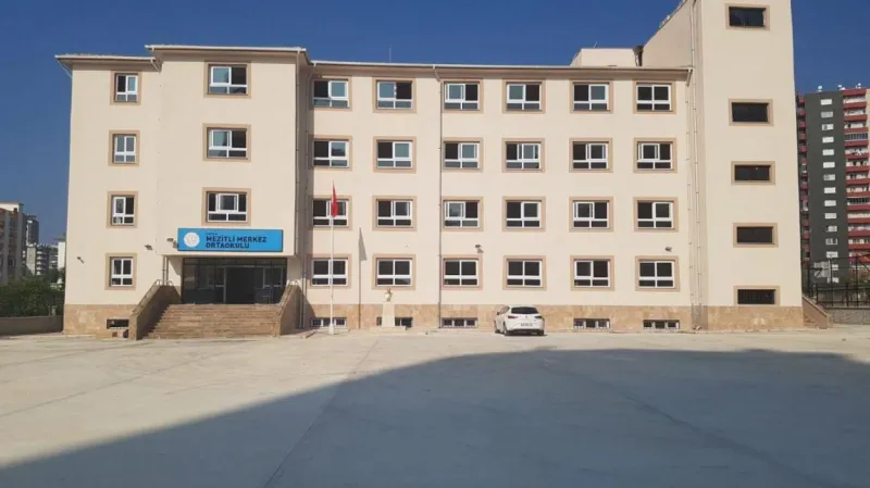Mezitli Mezitli Merkez Ortaokulu - Mezitli Ortaokulları