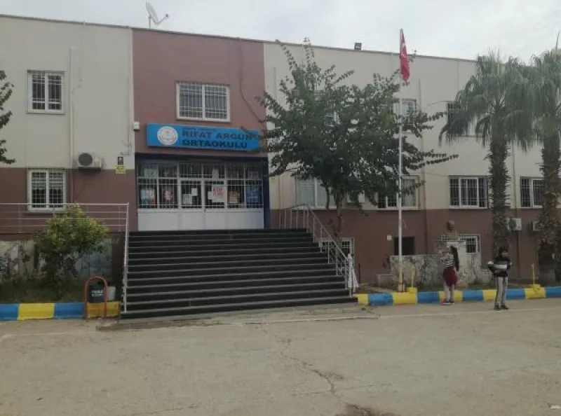 Toroslar Rıfat Argün Ortaokulu - Toroslar Ortaokulları