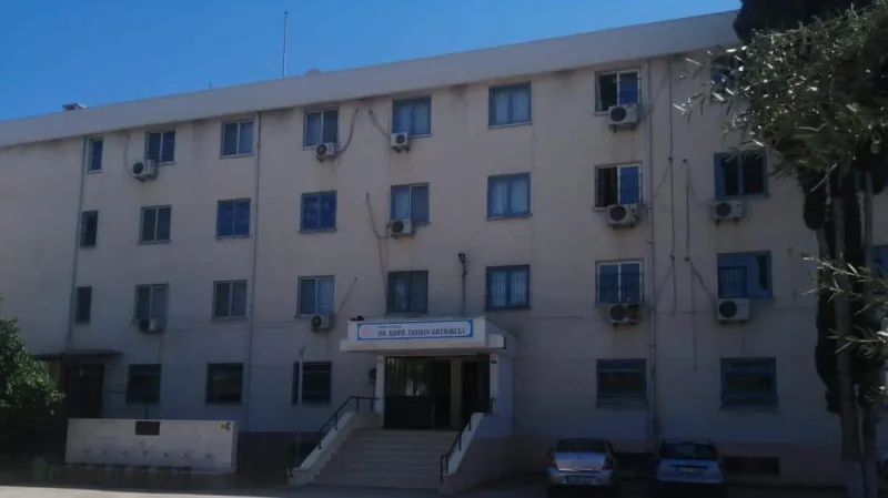 Yenişehir Dr. Kamil Tarhan Ortaokulu - Yenişehir Ortaokulları