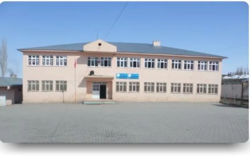 Bulanık Uzgörür Ortaokulu - Bulanık Ortaokulları