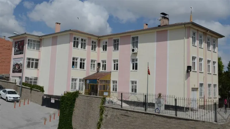 Merkez Nevşehir Cumhuriyet Ortaokulu - Merkez Ortaokulları