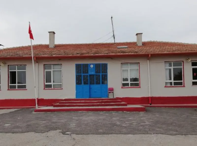 Merkez Çiftlik 100.Yıl Ortaokulu - Merkez Ortaokulları