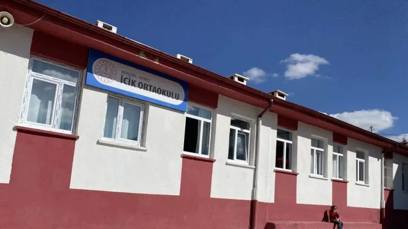 Merkez İcik Şehit Ali Türk Ortaokulu - Merkez Ortaokulları