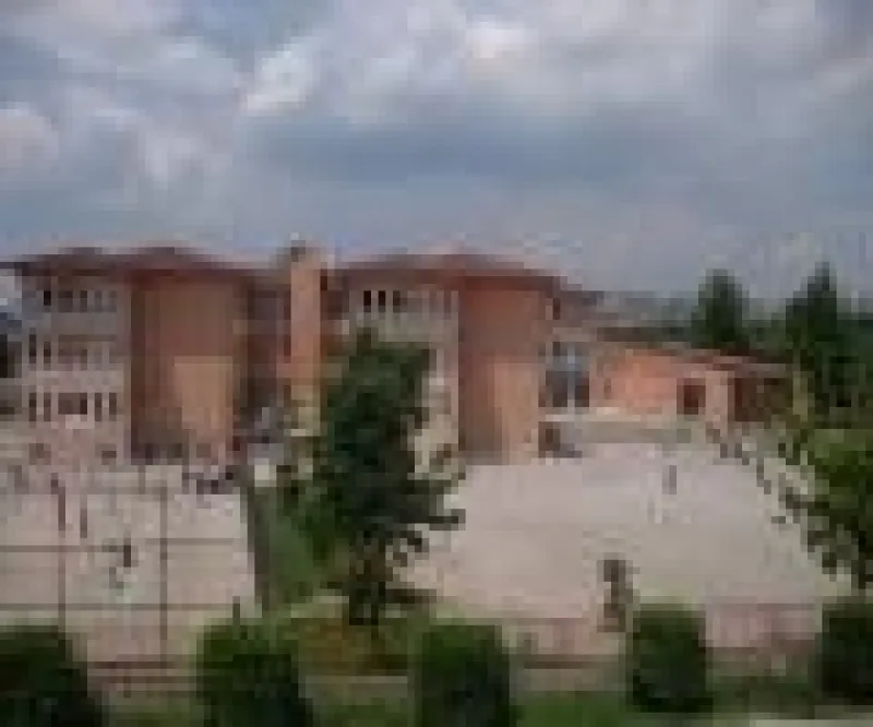 Arifiye Üzeyir Garih Ortaokulu - Arifiye Ortaokulları