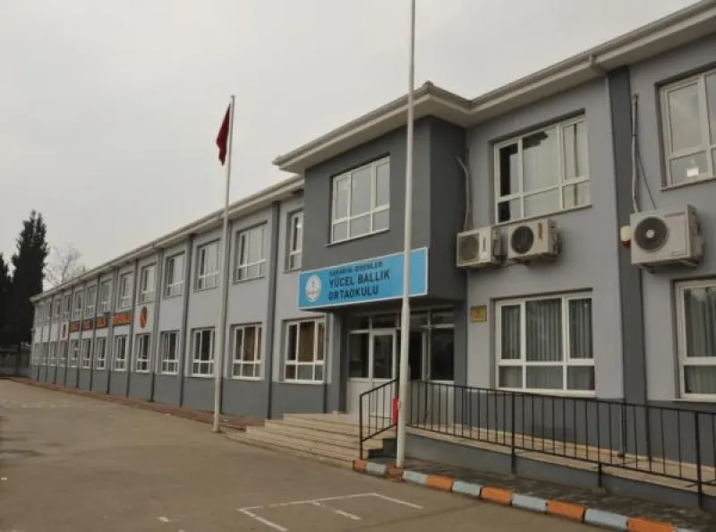 Erenler Yücel Ballık Ortaokulu - Erenler Ortaokulları