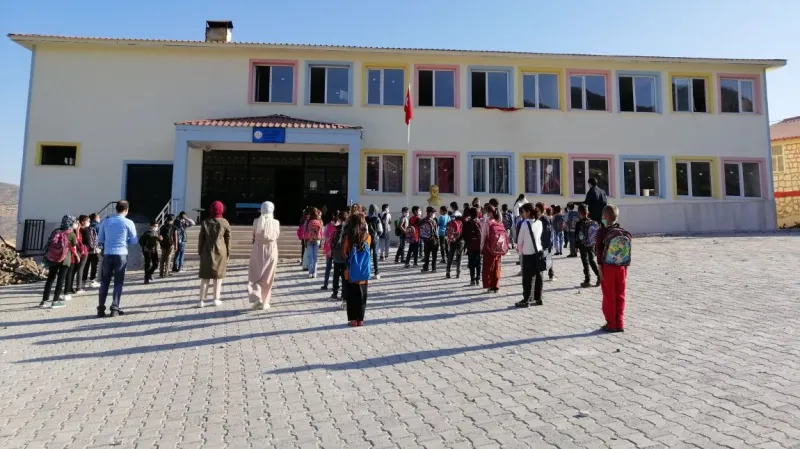 Pervari Taşdibek Ortaokul - Pervari Ortaokulları