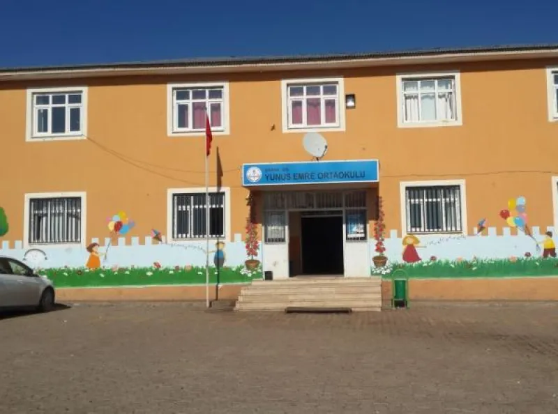 İdil Yunus Emre Ortaokulu - İdil Ortaokulları