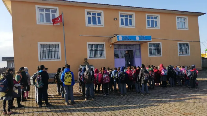 İdil Üçok Ortaokulu - İdil Ortaokulları