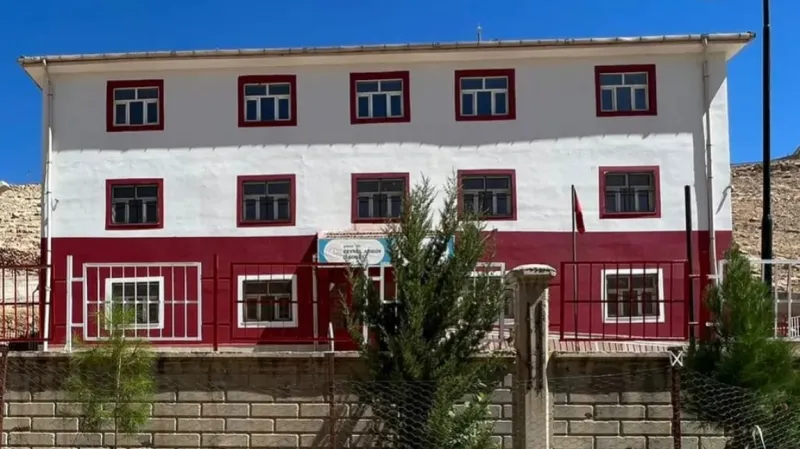 İdil Zeynel Abidin Ortaokulu - İdil Ortaokulları