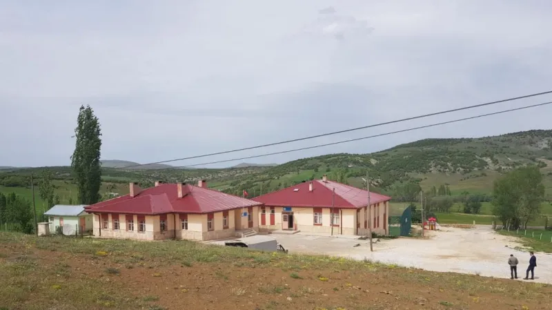 Yıldızeli Çobansaray Ortaokulu - Yıldızeli Ortaokulları