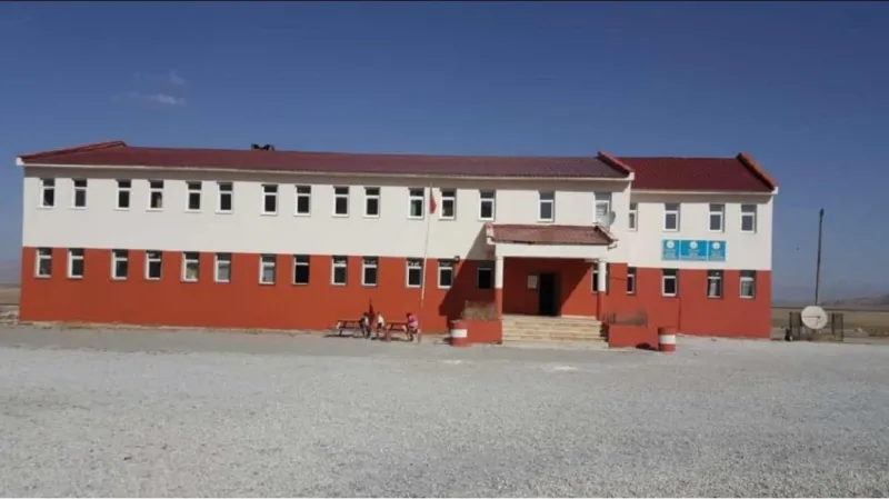 Çaldıran Kilimli Ortaokulu - Çaldıran Ortaokulları