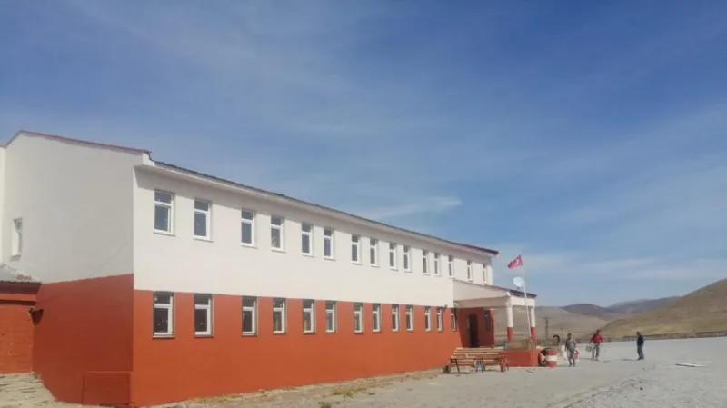 Çaldıran Kilimli İmam Hatip Ortaokulu - Çaldıran Ortaokulları