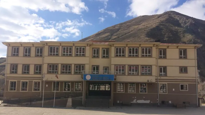 Çatak Çatak Mehmet Akif Ersoy İmam Hatip Ortaokulu - Çatak Ortaokulları