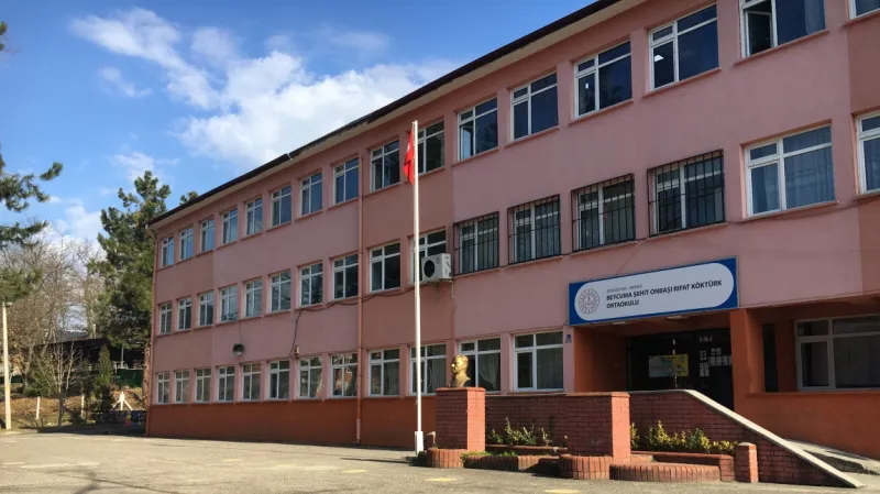 Merkez Beycuma Şehit Onbaşı Rıfat Köktürk Ortaokulu - Merkez Ortaokulları