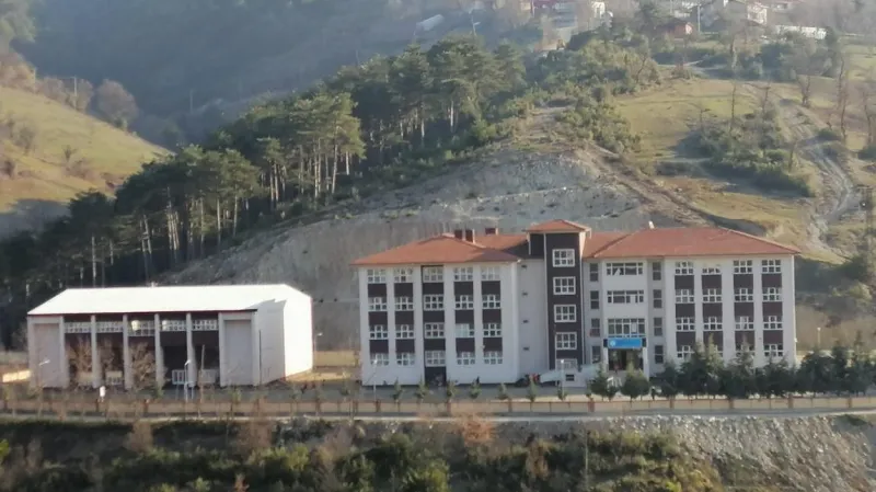 Merkez Karaman Amele Birliği Ortaokulu - Merkez Ortaokulları