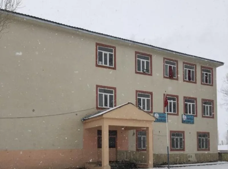 Ağrı Tepeli Ortaokulu - Ağrı Ortaokulları