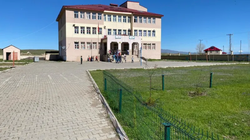 Ağrı Budak Ortaokulu - Ağrı Ortaokulları