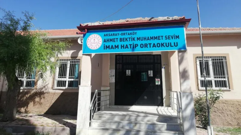 Aksaray Ahmet Bektik- Muhammet Mevlüt Sevim İmam Hatip Ortaokulu - Aksaray Ortaokulları