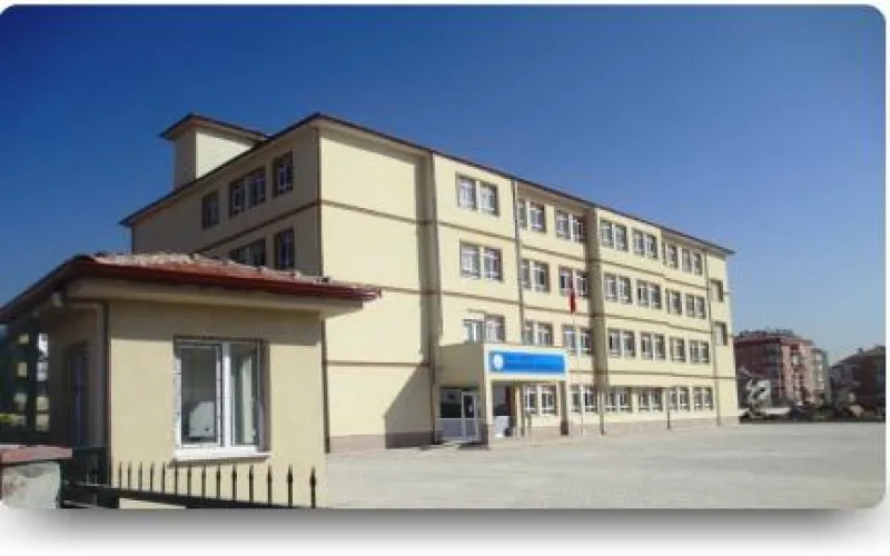 Amasya Merzifon Şehit Kubilay Er İmam Hatip Ortaokulu - Amasya Ortaokulları