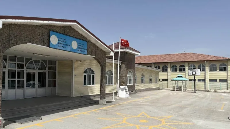 Ankara Lalahan Serdar Tosun Ortaokulu - Ankara Ortaokulları