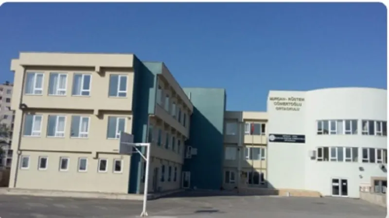 Antalya Nurcan Rüstem Cömertoğlu İmam Hatip Ortaokulu - Antalya Ortaokulları