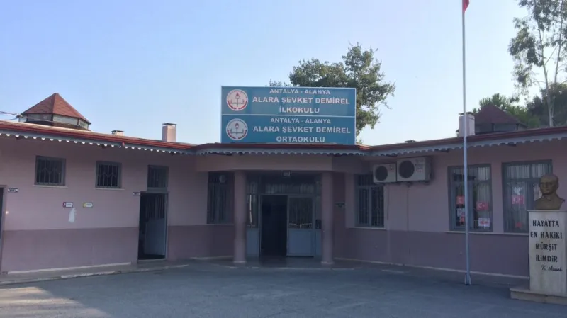 Antalya Alara Şevket Demirel Ortaokulu - Antalya Ortaokulları