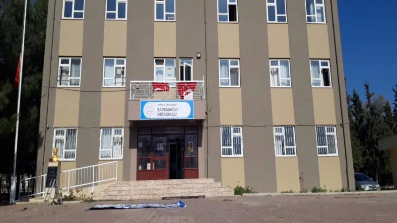 Antalya Bademağacı Ortaokulu - Antalya Ortaokulları